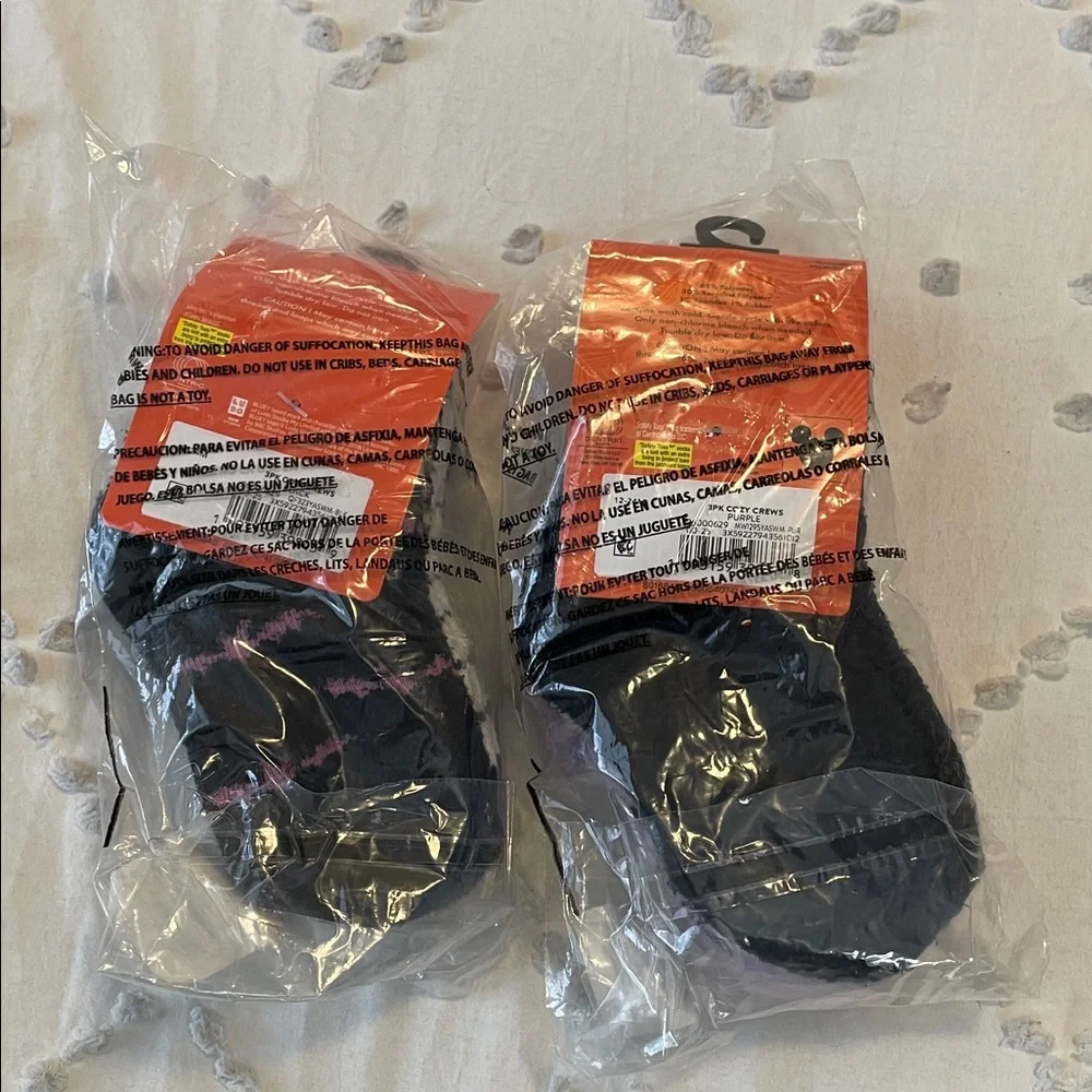 Disney Glow-in-the-Dark Socks - Bluey and Minnie mouse Black Purple nwt 6 pairs